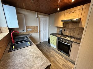 Photo 8- click for photo gallery